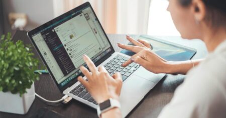 Como Criar Produtos Digitais com IA e Vender em Etsy e Hotmart