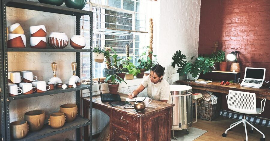 25 Dicas para Ganhar Dinheiro em Casa em 2025